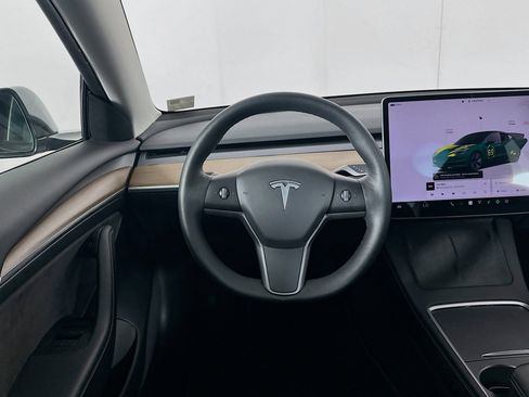 Used 2022 Tesla Model 3 image 16