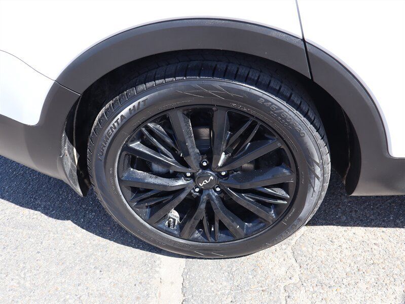 Used 2022 Kia Telluride SX w/ SX Prestige Package AWD/4WD image 8