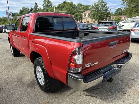 Used 2009 Toyota Tacoma PreRunner image 4