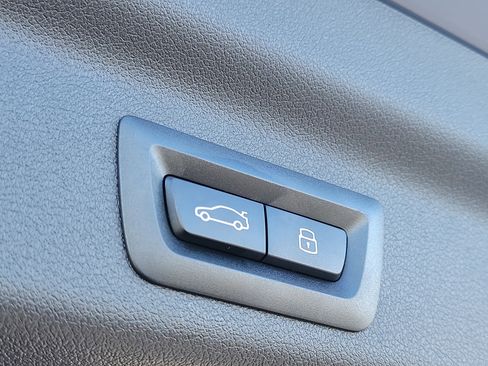 Used 2025 BMW X1 xDrive28i w/ M Sport Package image 9