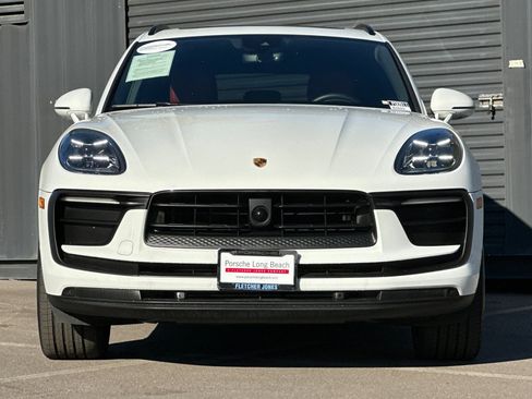 Used 2023 Porsche Macan image 11