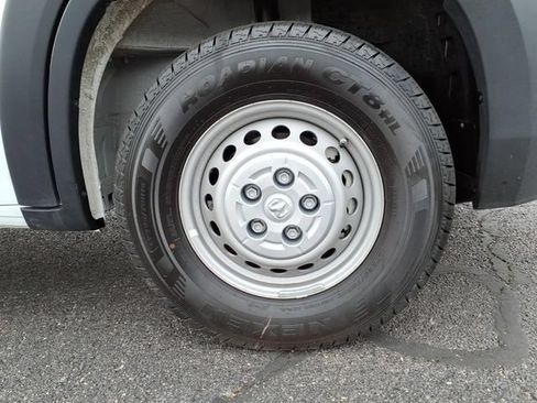 Used 2024 RAM ProMaster 3500 w/ Safety Group FWD image 9