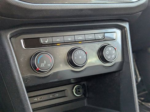 Used 2022 Volkswagen Tiguan S image 26