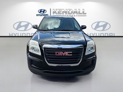 Used 2017 GMC Terrain SLE FWD image 2