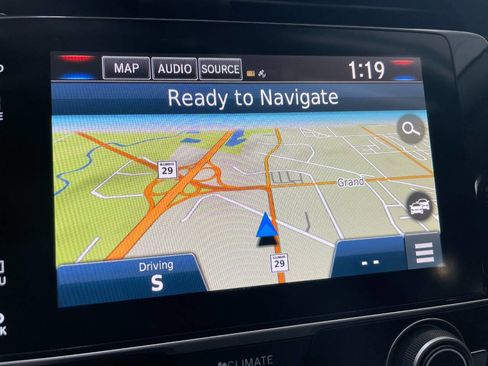 Used 2017 Honda Civic Touring image 34