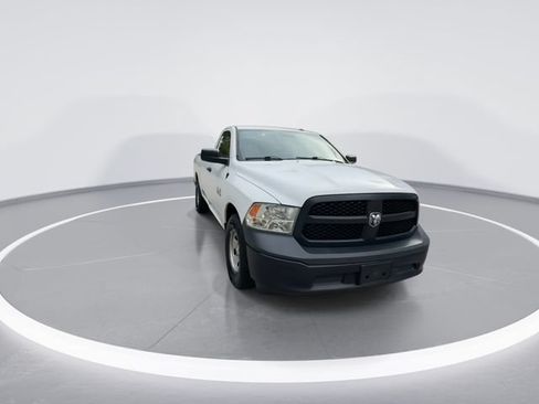 Used 2018 RAM 1500 Express RWD image 2