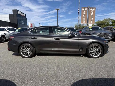 Certified 2022 Genesis G70 2.0T AWD/4WD image 8