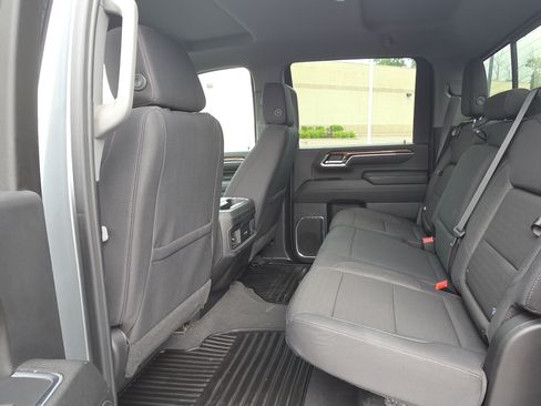 Used 2024 Chevrolet Silverado 3500 LT w/ Convenience Package AWD/4WD image 12