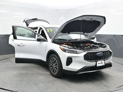 Used 2023 Ford Escape Active w/ Tech Pack #1 AWD/4WD image 44