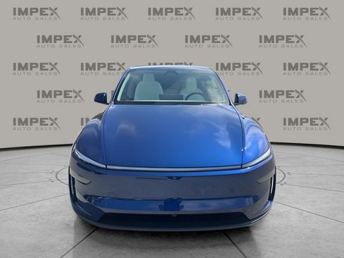 Used 2026 Tesla Model Y Long Range image 8