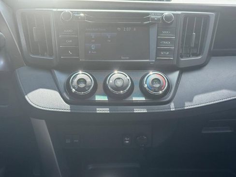 Used 2018 Toyota RAV4 LE w/ All Weather Liner Package FWD image 18