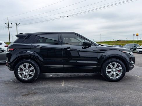 Used 2018 Land Rover Range Rover Evoque SE Premium AWD/4WD image 4