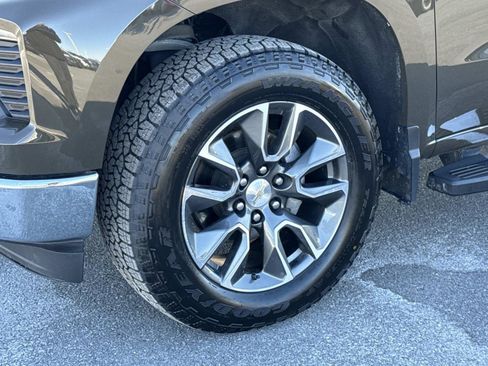 Used 2023 Chevrolet Silverado 1500 LT image 29