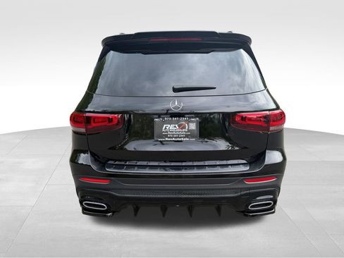 Used 2021 Mercedes-Benz GLB 250 4MATIC image 4