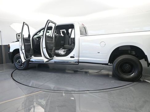 Used 2026 RAM 3500 Tradesman AWD/4WD image 71