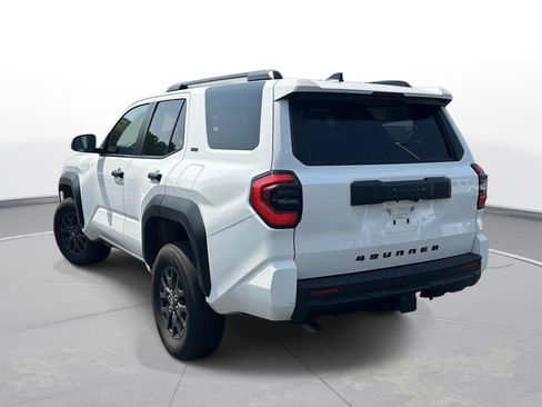 Used 2025 Toyota 4Runner SR5 AWD/4WD image 8