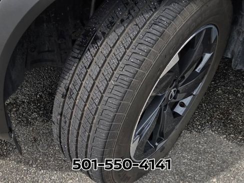 Used 2025 Nissan Rogue SV AWD/4WD image 20