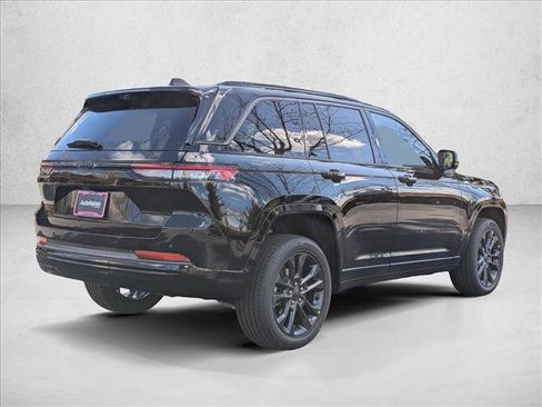 New 2026 Jeep Grand Cherokee Limited Reserve image 2