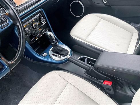 Used 2017 Volkswagen Beetle 1.8T SEL image 10