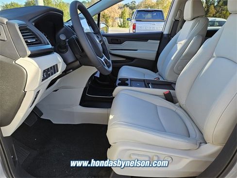 New 2026 Honda Odyssey EX-L image 5