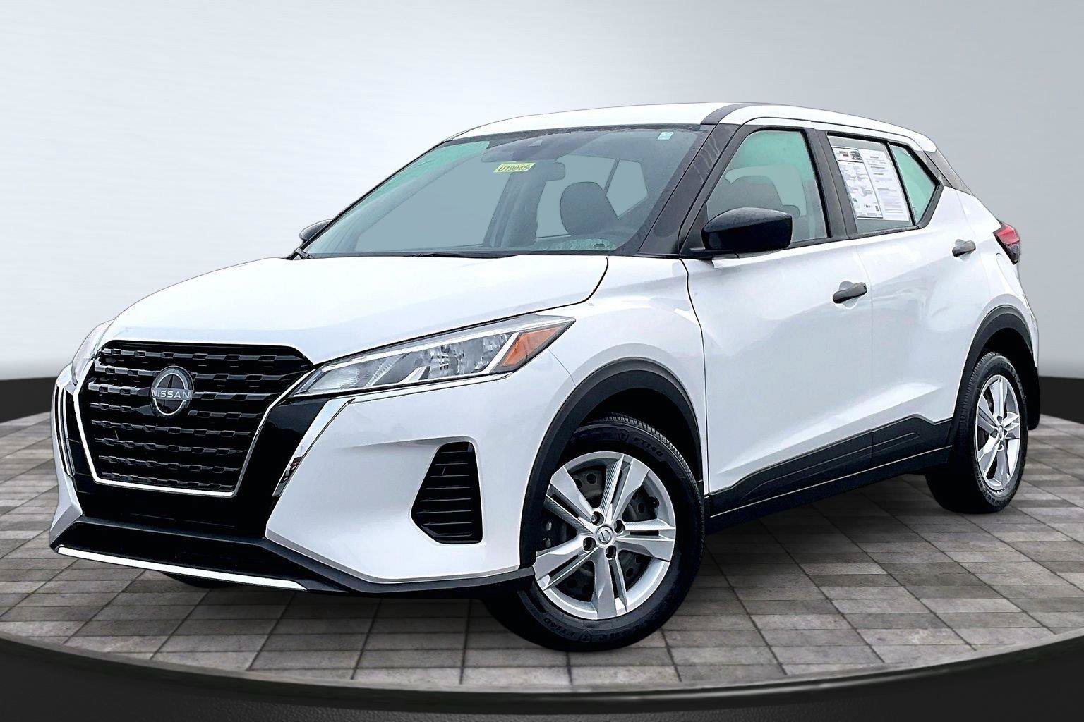 Certified 2025 Nissan Kicks Play S FWD image 13