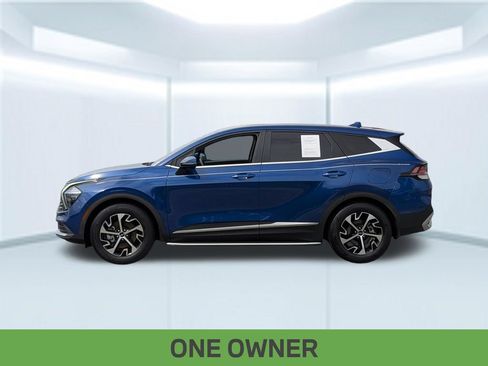 Used 2023 Kia Sportage EX FWD image 2