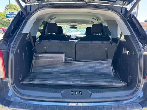 Used 2022 Ford Explorer XLT w/ Class IV Trailer Tow Package AWD/4WD image 6