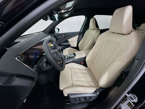 Used 2025 BMW X3 xDrive30i w/ Premium Package image 16