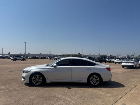 Used 2019 Honda Accord LX image 12