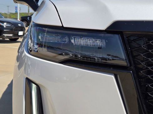 Used 2023 Cadillac Escalade Sport Platinum AWD/4WD image 33