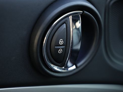 Used 2023 MINI Cooper Countryman S w/ Signature Upholstery Package image 17