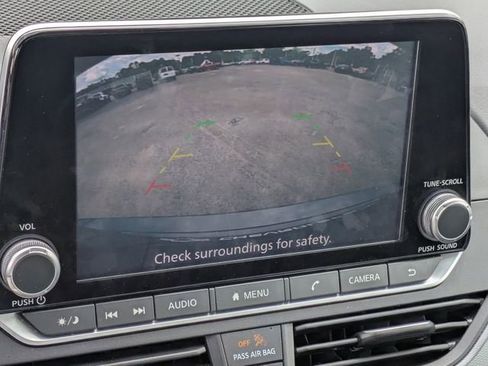 Used 2024 Nissan Altima 2.5 SR FWD image 24