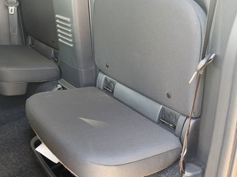 New 2025 Nissan Frontier SV image 15