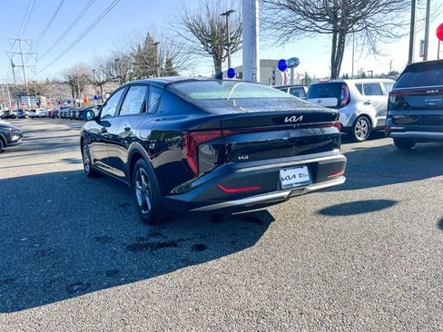 New 2025 Kia K4 LXS image 10