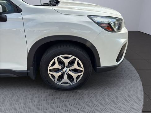 Used 2019 Subaru Forester Premium AWD/4WD image 28
