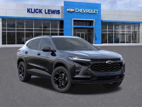 New 2026 Chevrolet Trax LT FWD image 7