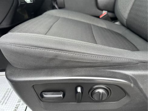 Used 2021 Chevrolet Silverado 1500 LT image 18