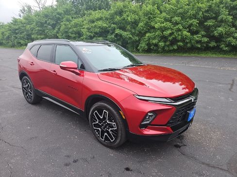Used 2023 Chevrolet Blazer RS w/ Driver Confidence II Package AWD/4WD image 9