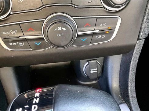 Used 2022 Dodge Charger SXT RWD image 34