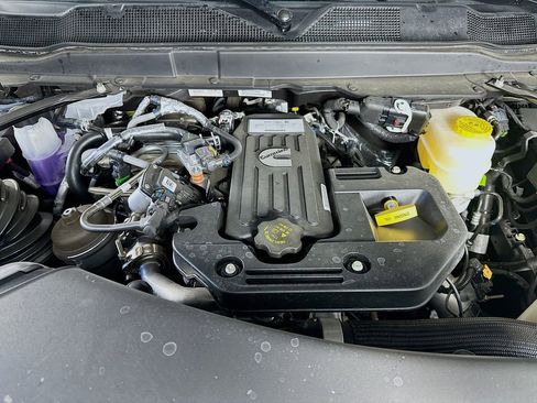 New 2026 RAM 2500 Tradesman AWD/4WD image 18
