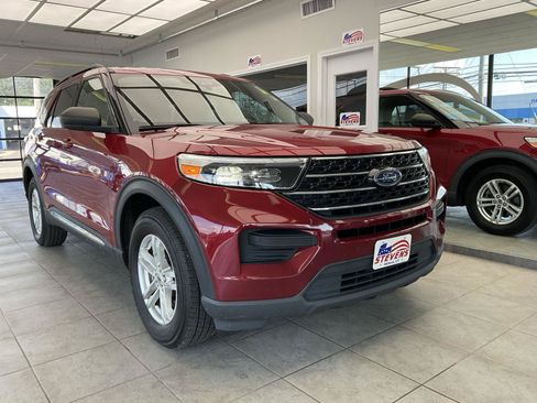 Used 2020 Ford Explorer XLT AWD/4WD image 1
