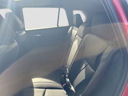 Used 2024 Toyota Corolla Cross XLE image 26
