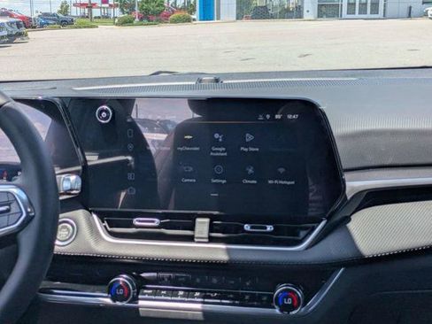 New 2026 Chevrolet Equinox LT w/ Convenience Package II FWD image 21