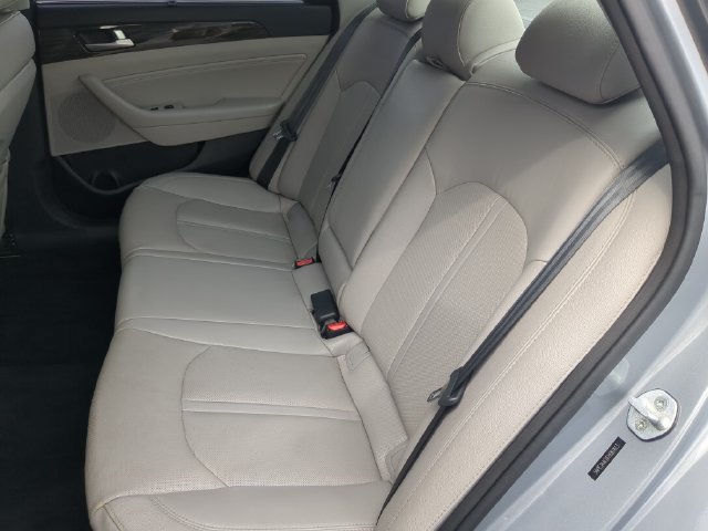 Used 2015 Hyundai Sonata Limited w/ Option Group 05 FWD image 19