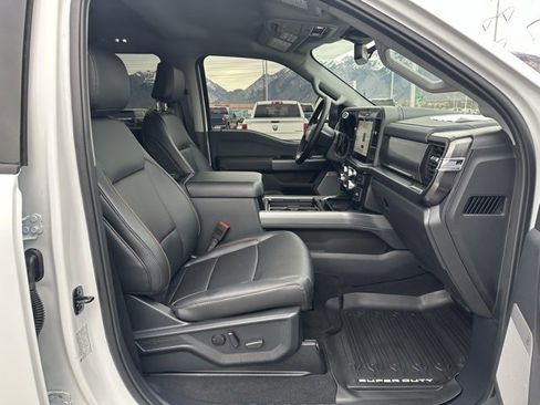 Used 2026 Ford F250 Lariat w/ FX4 Off-Road Package image 22