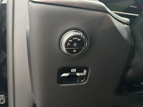 Used 2026 Mercedes-Benz GLC 300 image 17