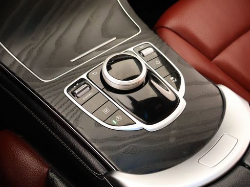 Used 2019 Mercedes-Benz GLC 300 4MATIC Coupe image 7