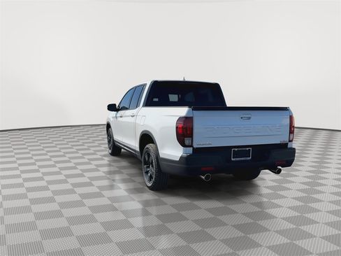 New 2026 Honda Ridgeline Black Edition image 7