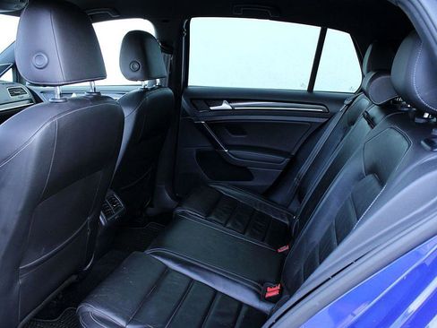 Used 2016 Volkswagen Golf R image 13