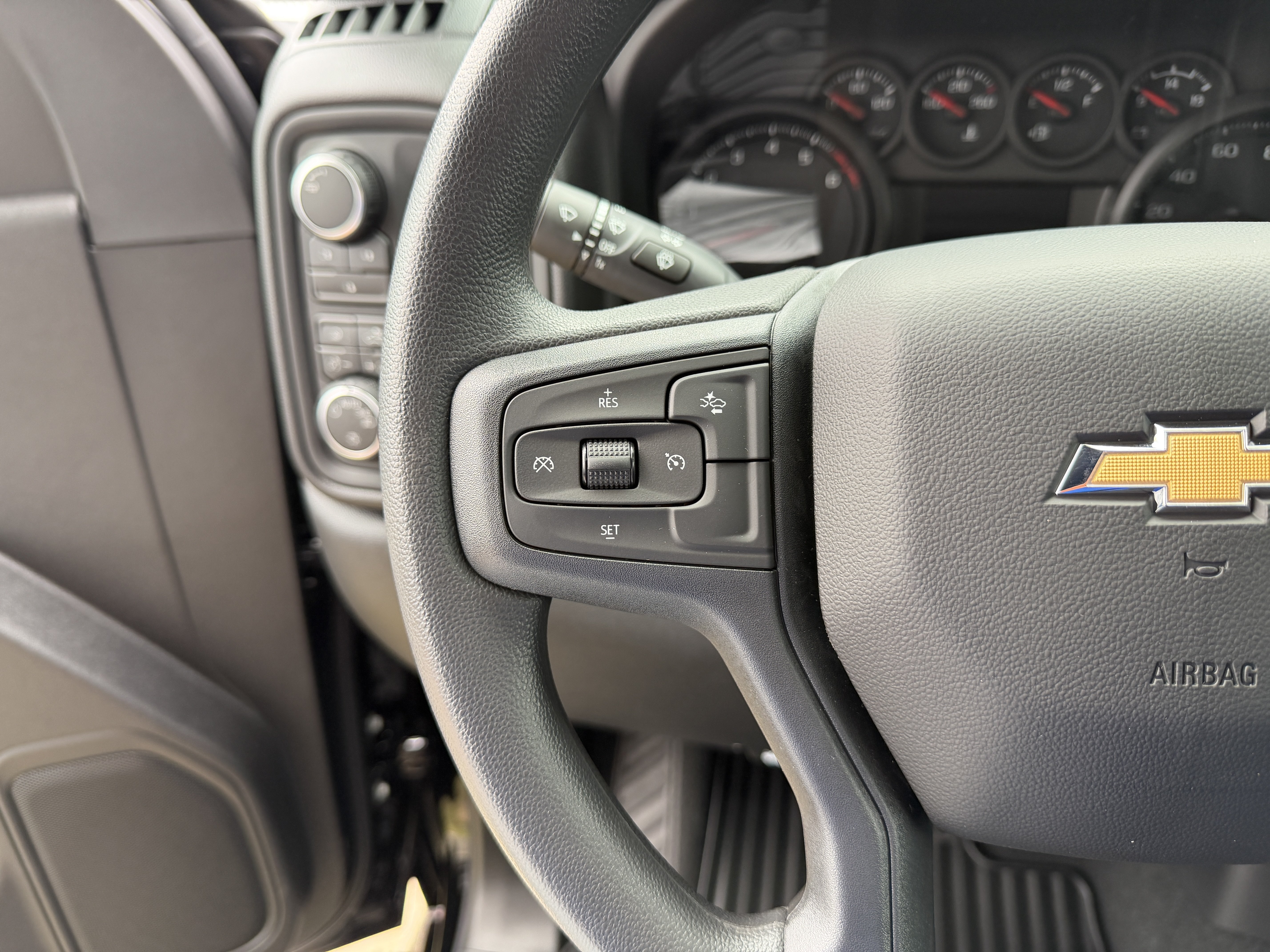 New 2026 Chevrolet Silverado 2500 Custom w/ Custom Value Package AWD/4WD image 17